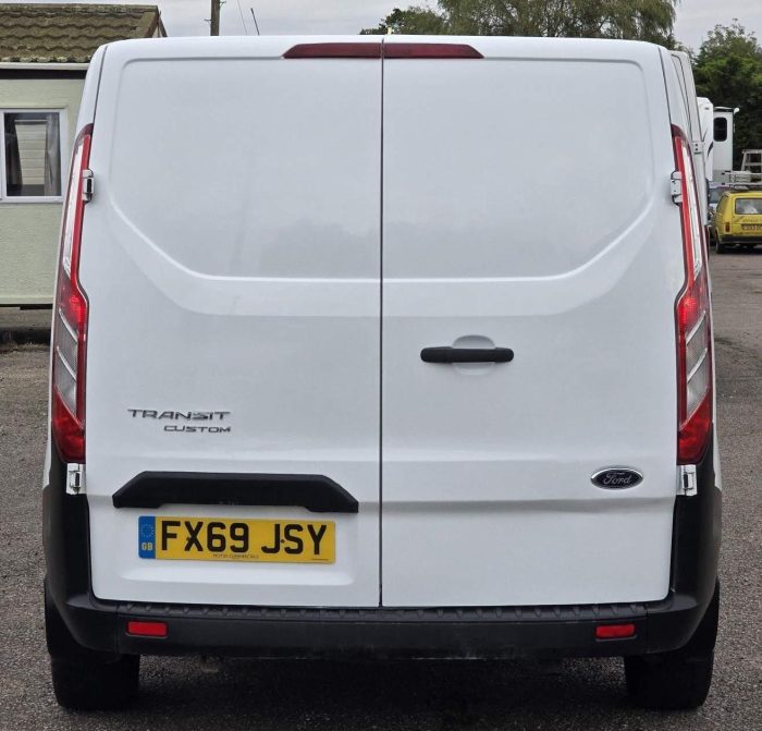 Ford Transit Custom - Image 7