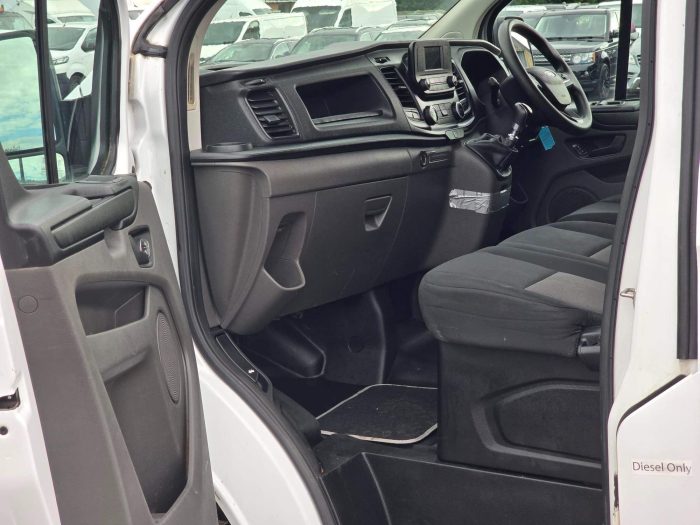 Ford Transit Custom - Image 19