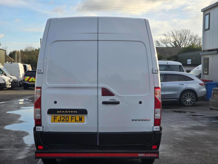 Renault Master - Image 7