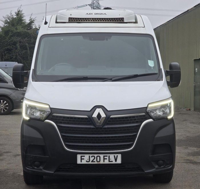 Renault Master - Image 2