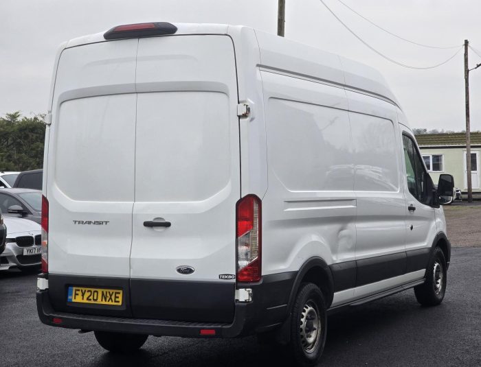 Ford Transit - Image 8