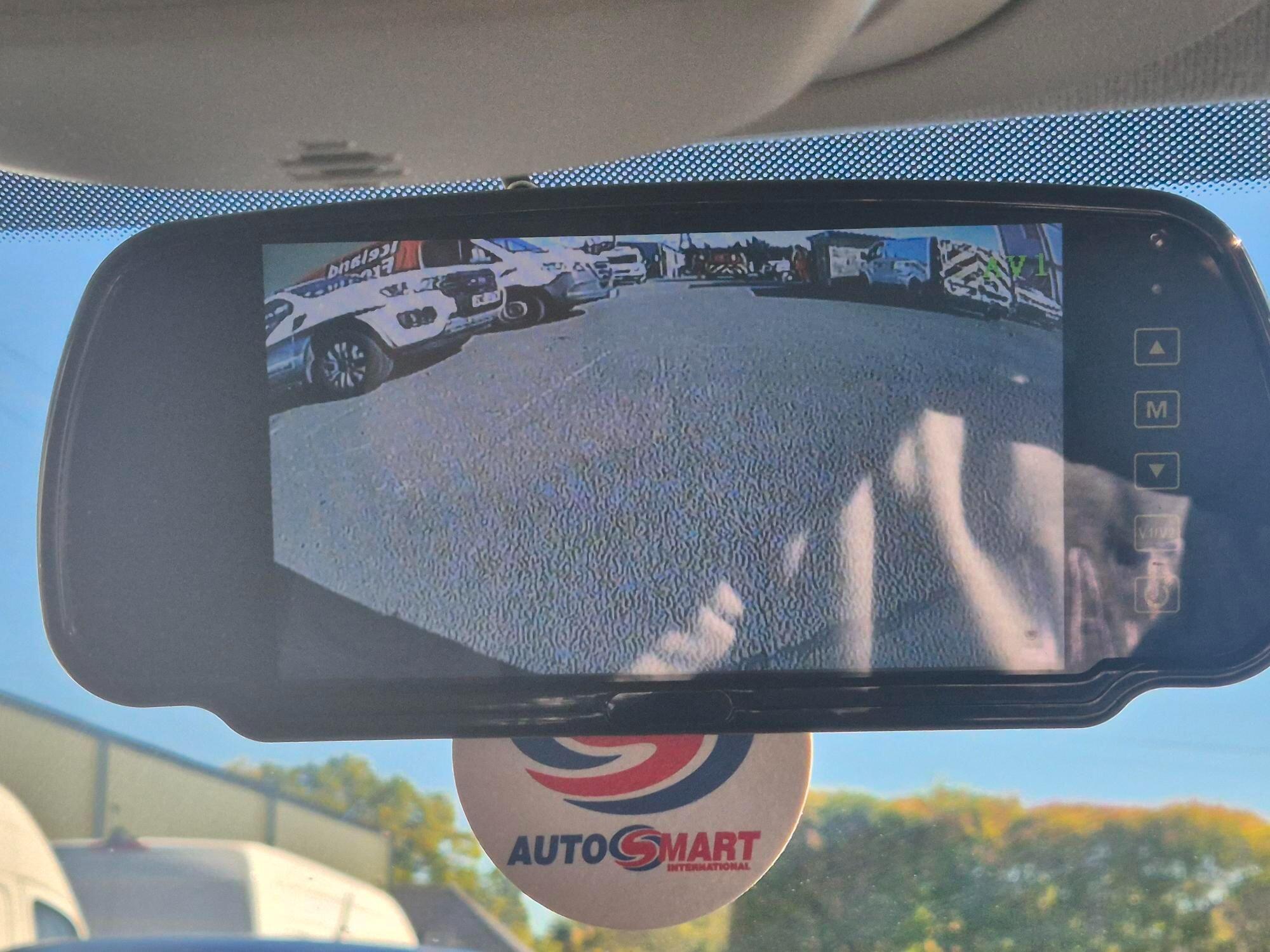 Vauxhall Combo - Image 16