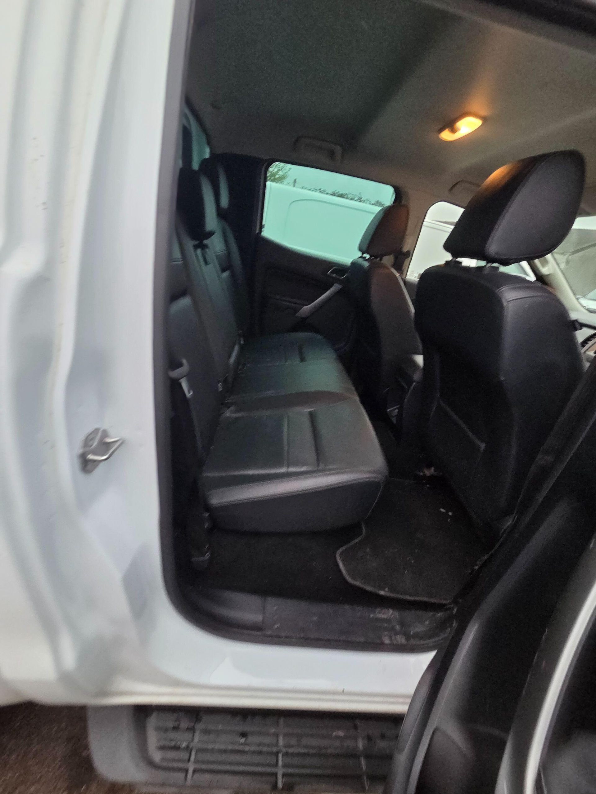 Ford Ranger - Image 8