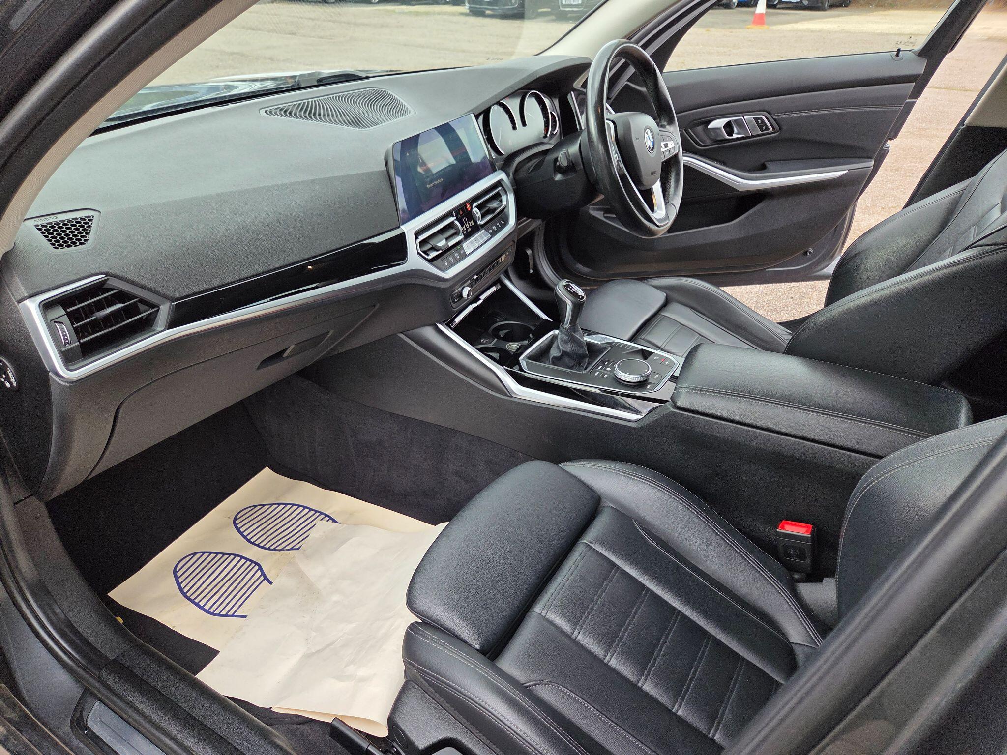 BMW 3 Series - Image 15