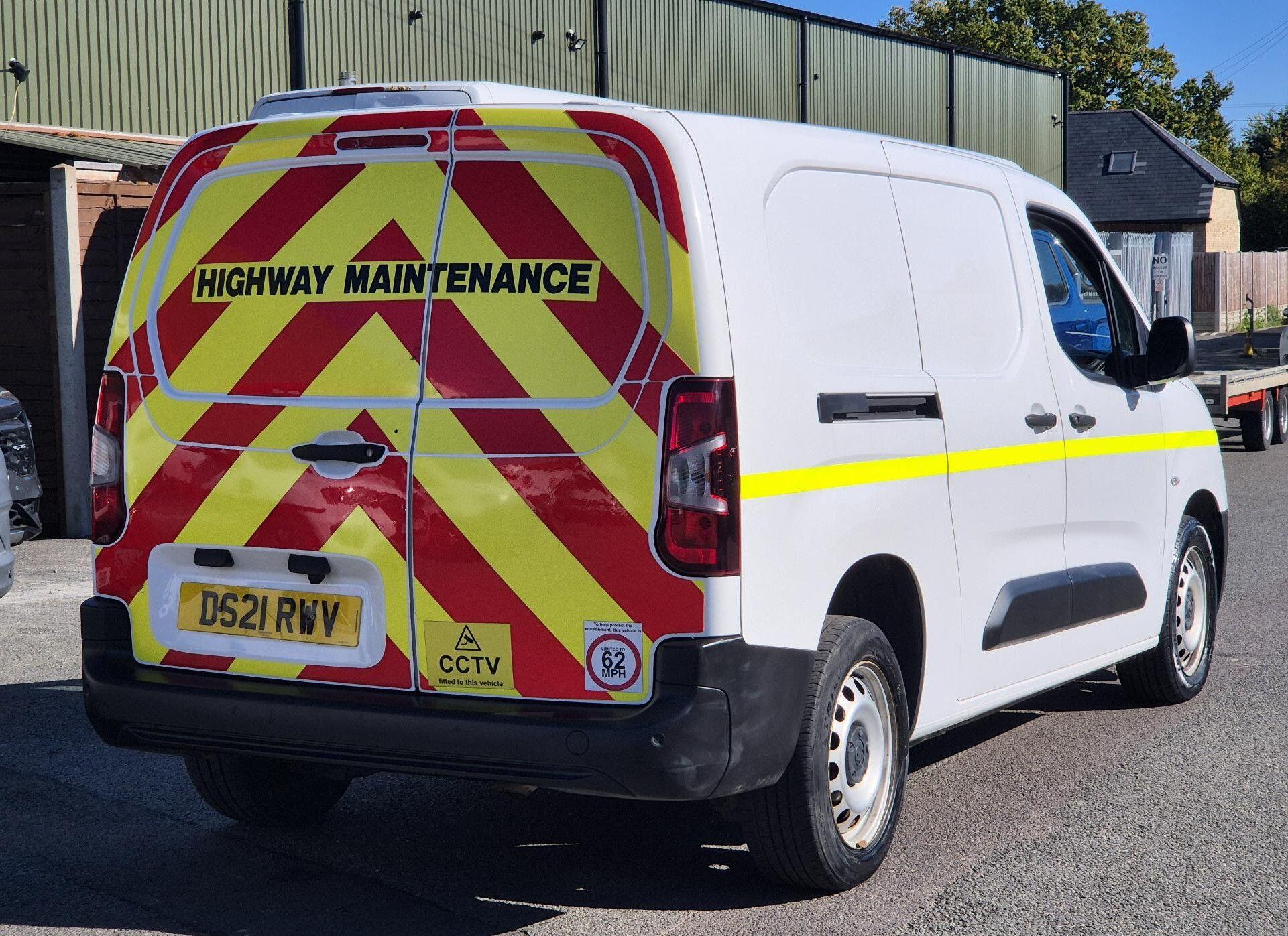 Vauxhall Combo - Image 6