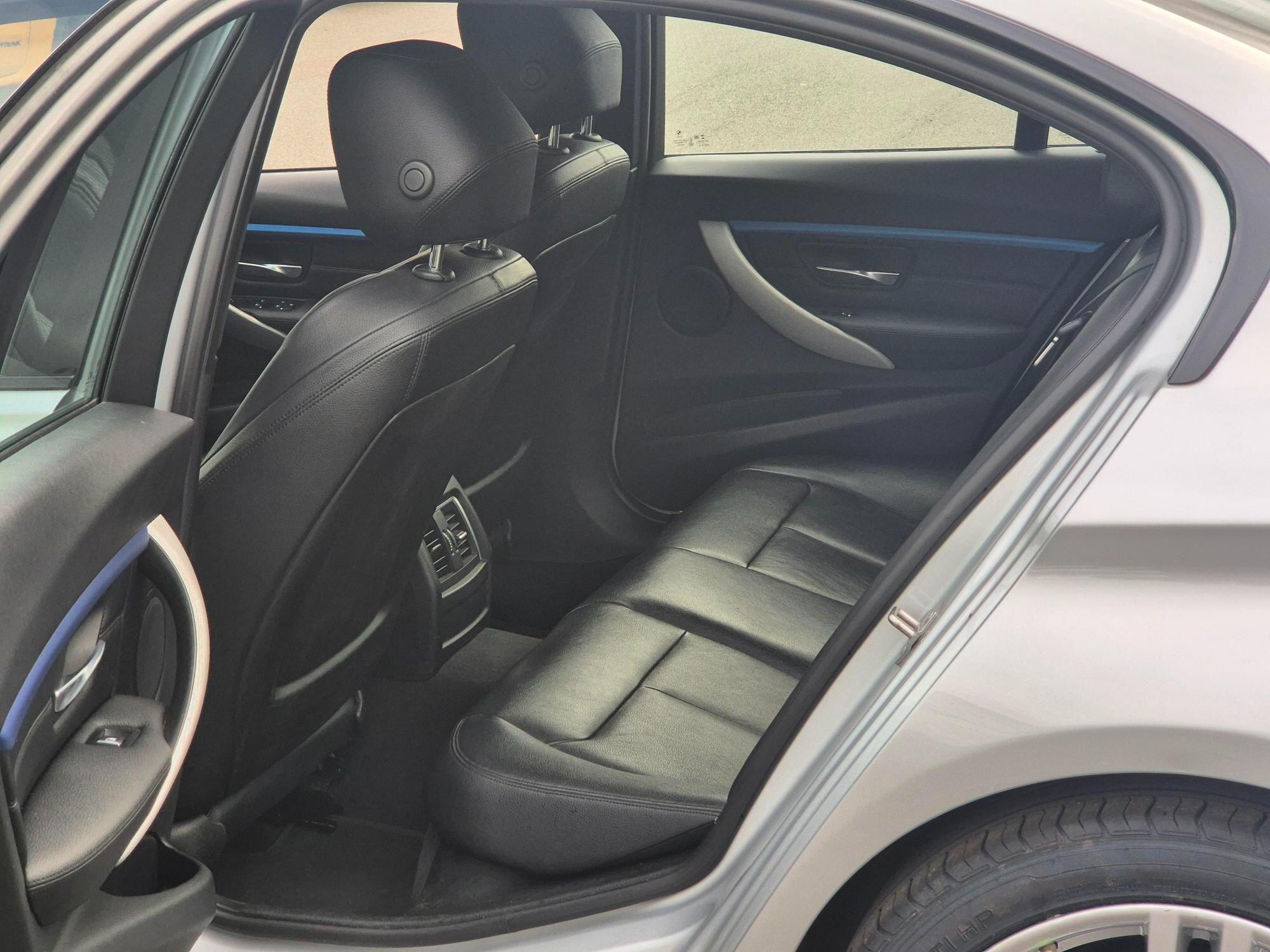 BMW 3 Series - Image 15