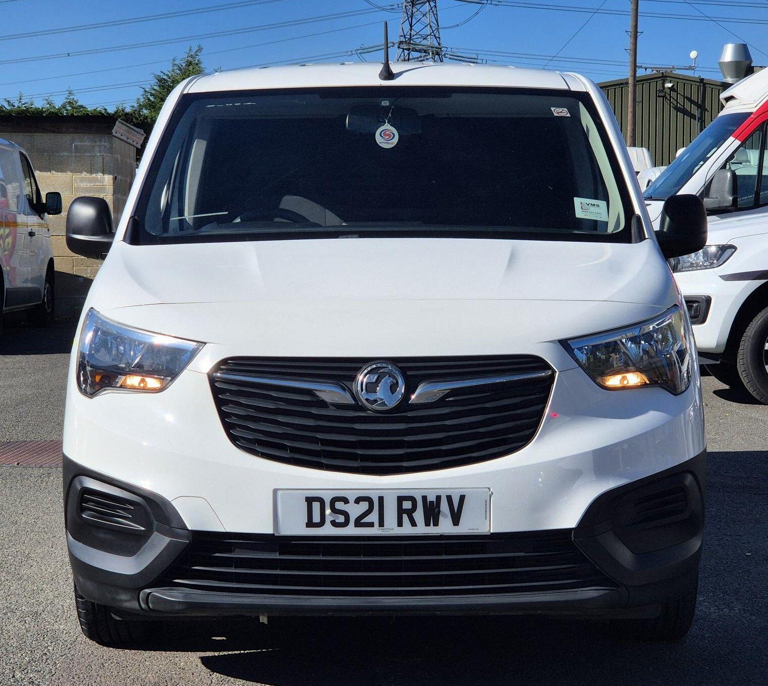 Vauxhall Combo - Image 2