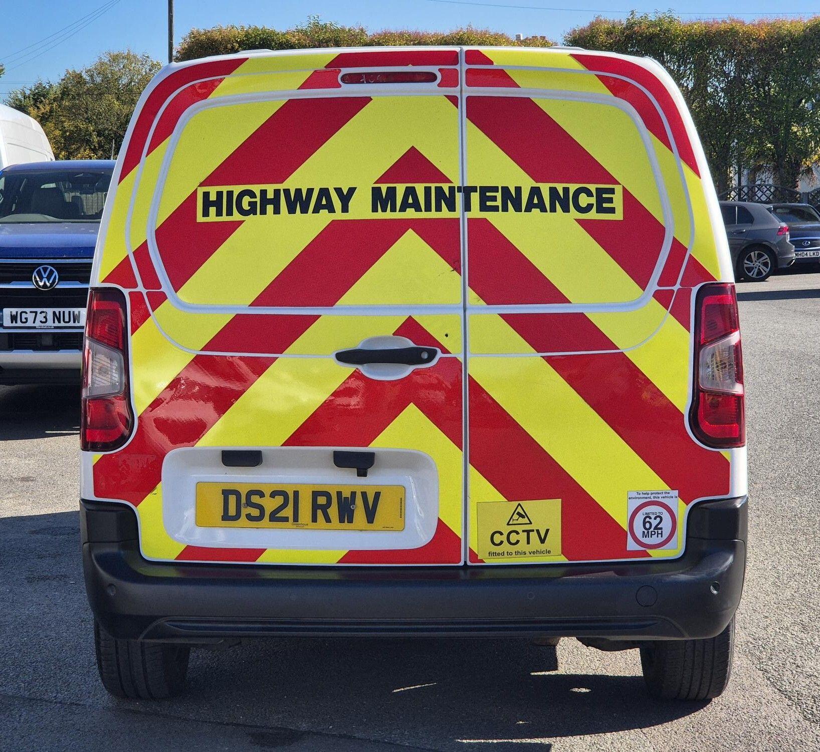 Vauxhall Combo - Image 5