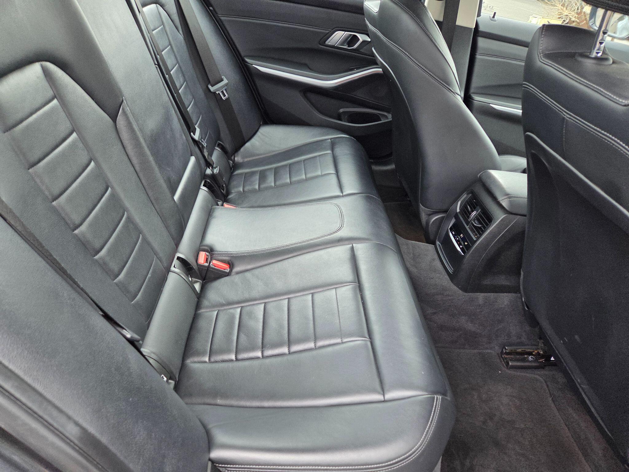 BMW 3 Series - Image 7