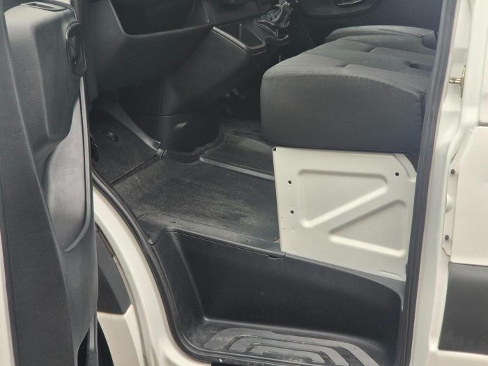 Mercedes-Benz Sprinter - Image 15