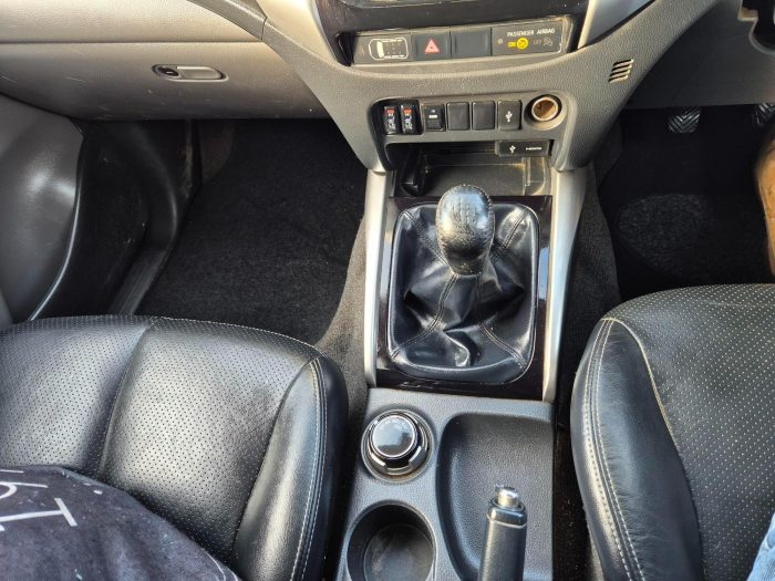 Mitsubishi L200 - Image 15