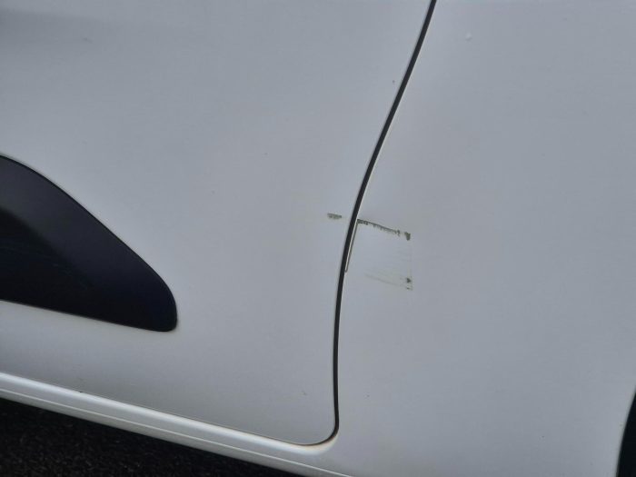 Vauxhall Combo - Image 17