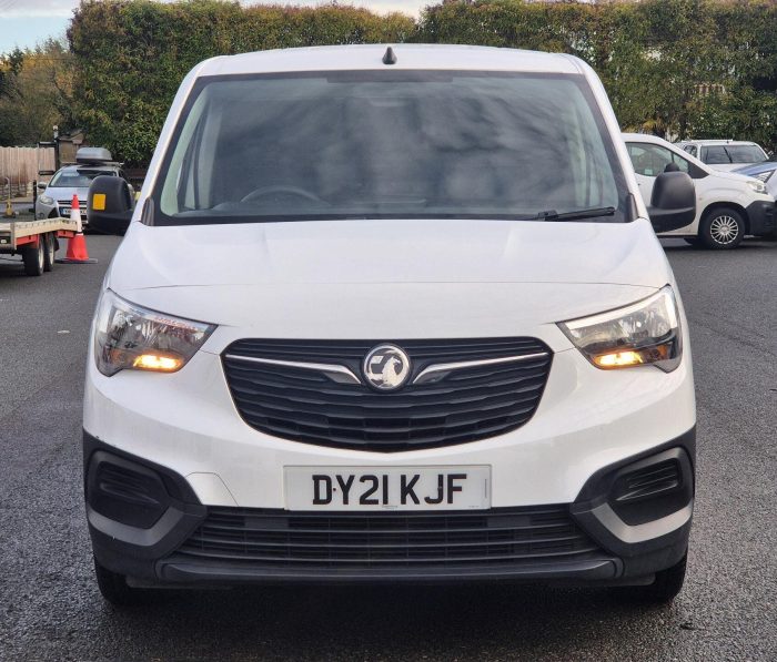 Vauxhall Combo - Image 2