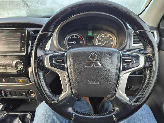 Mitsubishi L200 - Image 11