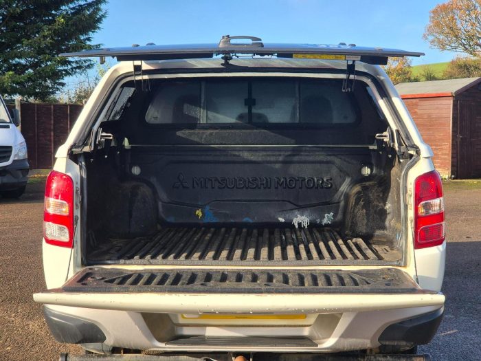 Mitsubishi L200 - Image 20