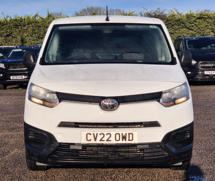 Toyota PROACE CITY - Image 2