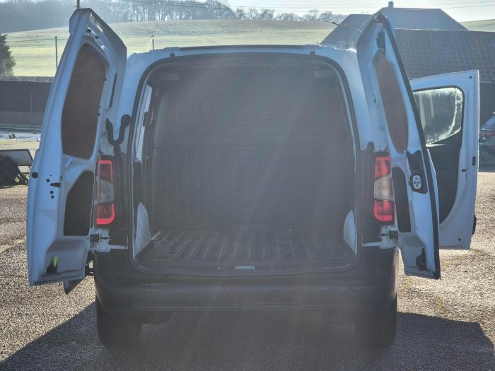 Toyota PROACE CITY - Image 9