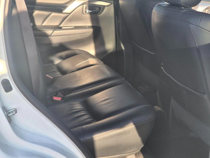 Mitsubishi Shogun Sport - Image 15